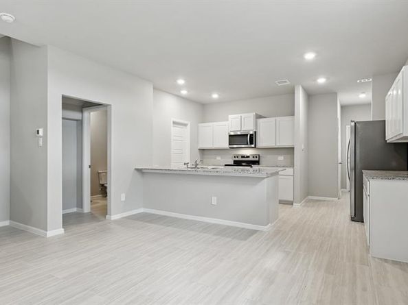3017  PECAN FARM Lane , Fort Worth Texas 76140