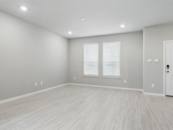 3017  PECAN FARM Lane , Fort Worth Texas 76140