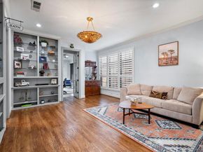 5919  Lindenshire Lane , Dallas Texas 75230