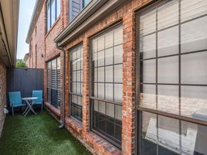 5919  Lindenshire Lane , Dallas Texas 75230