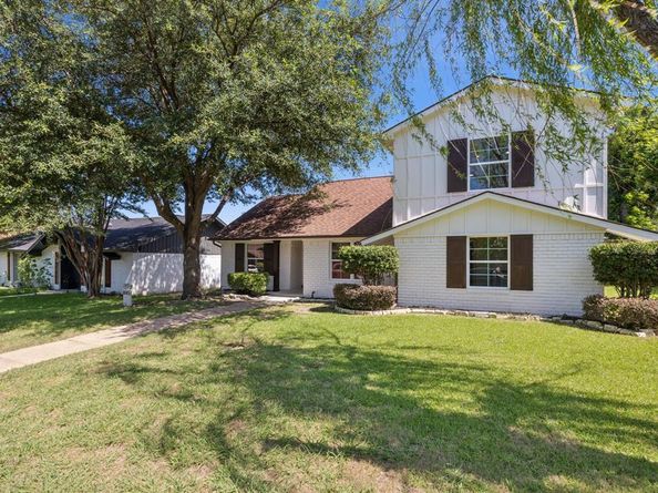 3145  Darvany Drive , Dallas Texas 75220