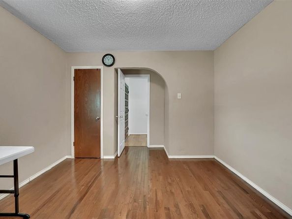 1717  Melrose Street , Garland Texas 75042
