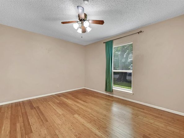 1717  Melrose Street , Garland Texas 75042