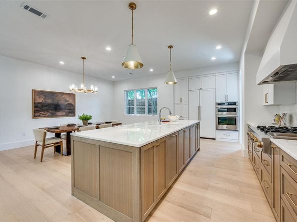 3739  Park Lane , Dallas Texas 75220
