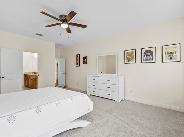 1517  Presley Way , Lantana Texas 76226