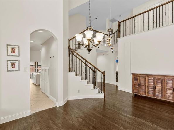 1517  Presley Way , Lantana Texas 76226