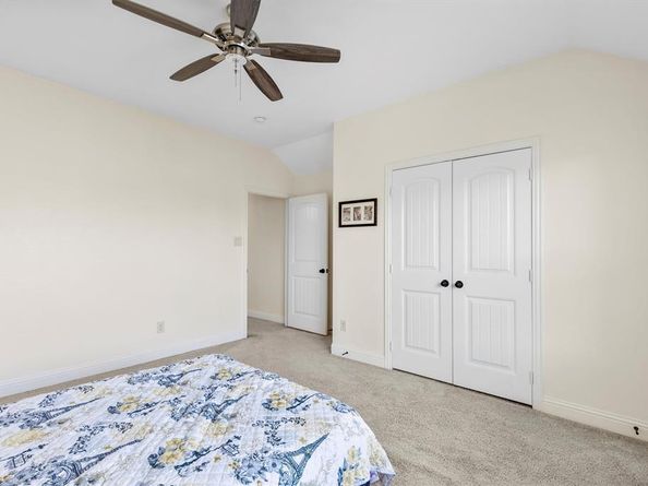 1517  Presley Way , Lantana Texas 76226