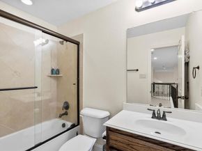 1517  Presley Way , Lantana Texas 76226