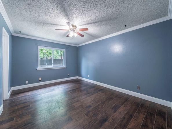 1825  Emerald Drive , Irving Texas 75060