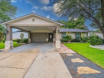 1825  Emerald Drive 