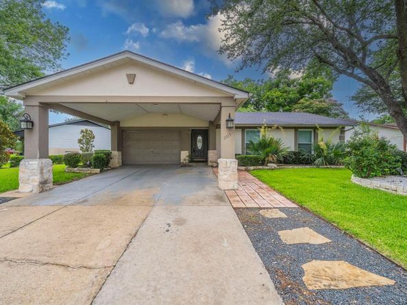1825  Emerald Drive , Irving Texas 75060