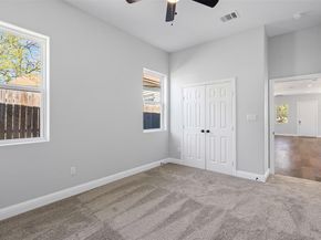 914 E Tucker Street , Fort Worth Texas 76104