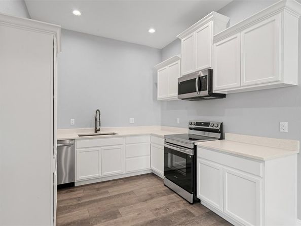 914 E Tucker Street , Fort Worth Texas 76104