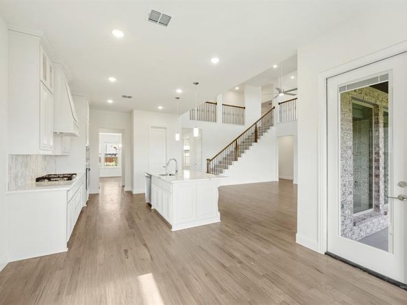 801  Turnbull Avenue , Fort Worth Texas 76247