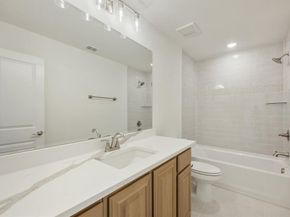 801  Turnbull Avenue , Fort Worth Texas 76247