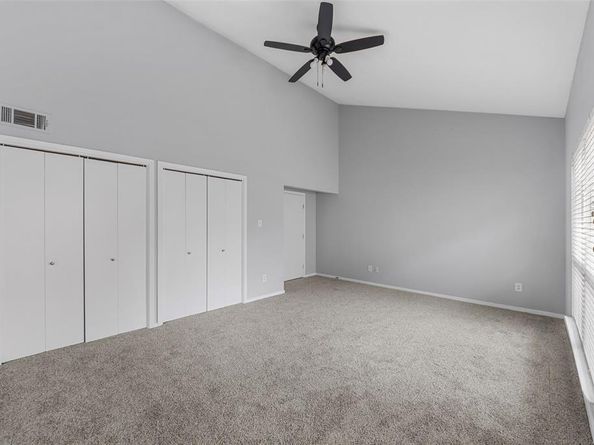 6738  Eastridge Drive  104, Dallas Texas 75231