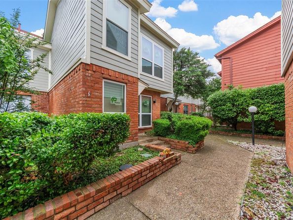 6738  Eastridge Drive  104, Dallas Texas 75231