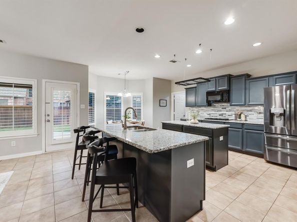 851  Carolina Way , Lantana Texas 76226