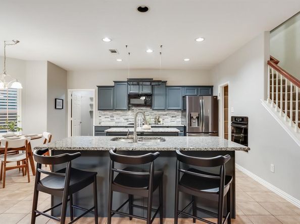 851  Carolina Way , Lantana Texas 76226