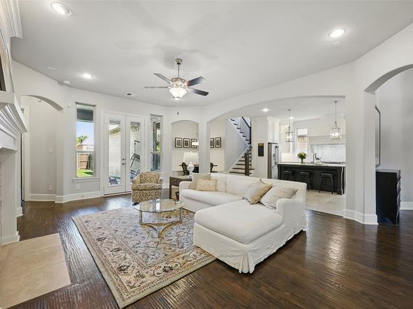 1225  Damsel Grey Trail , Lewisville Texas 75056
