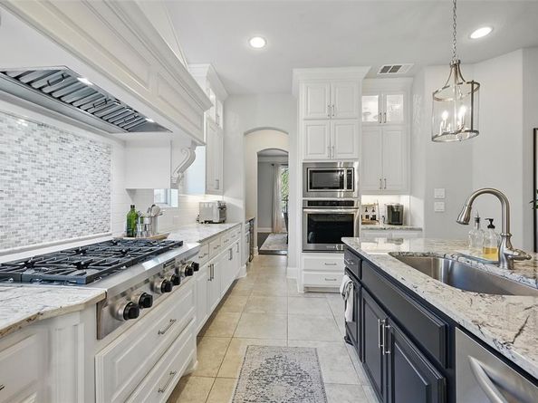 1225  Damsel Grey Trail , Lewisville Texas 75056