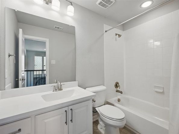 1225  Damsel Grey Trail , Lewisville Texas 75056