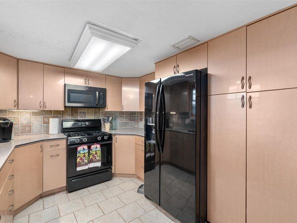 3245  Gail Court , Irving Texas 75060