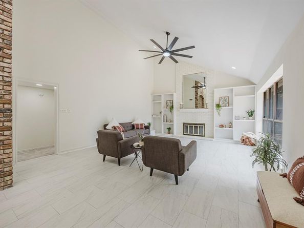 62  Legend Road , Benbrook Texas 76132