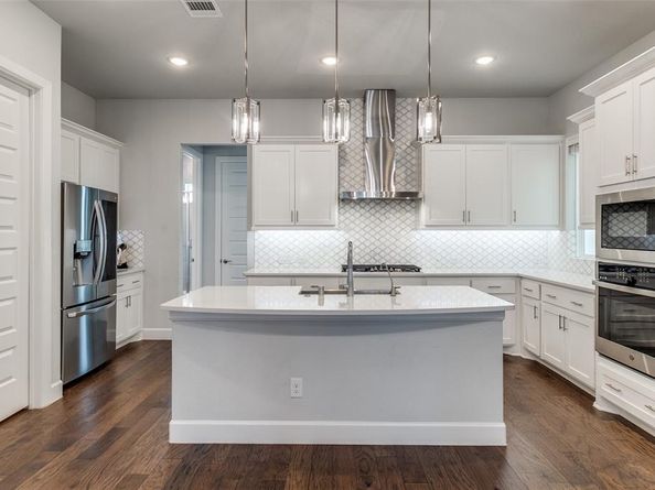 8230  Callimont Lane , Dallas Texas 75231