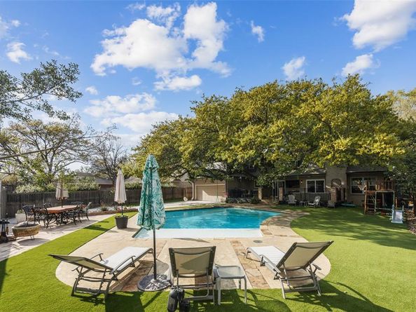 7008  Joyce Way , Dallas Texas 75225