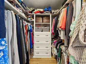 7008  Joyce Way , Dallas Texas 75225
