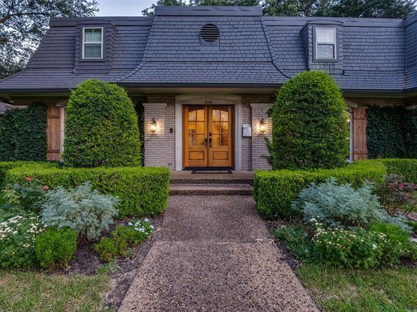 7008  Joyce Way , Dallas Texas 75225