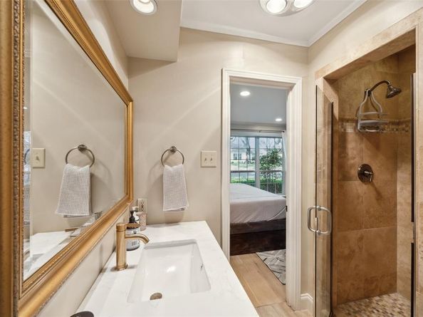 7008  Joyce Way , Dallas Texas 75225