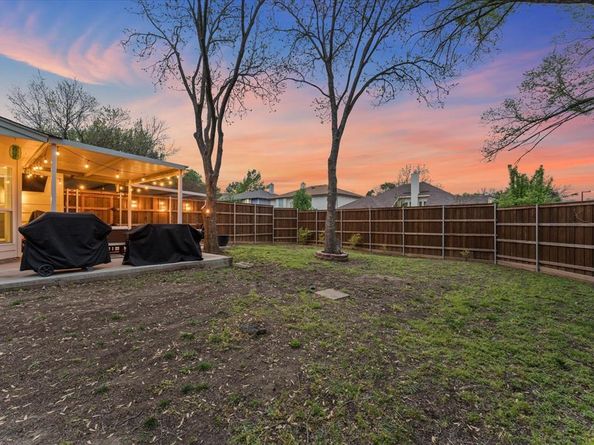 2245  Villawood Lane , Garland Texas 75040