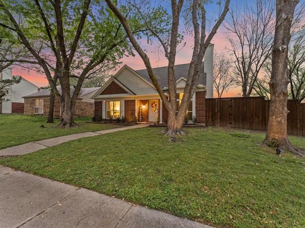 2245  Villawood Lane , Garland Texas 75040