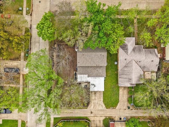 2245  Villawood Lane , Garland Texas 75040