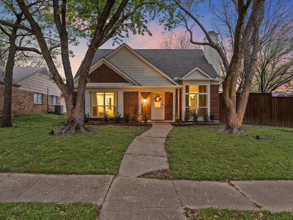 2245  Villawood Lane , Garland Texas 75040