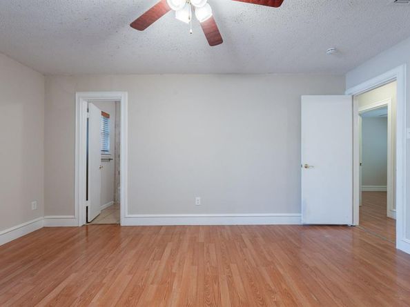1011  John Reagan Street , Benbrook Texas 76126
