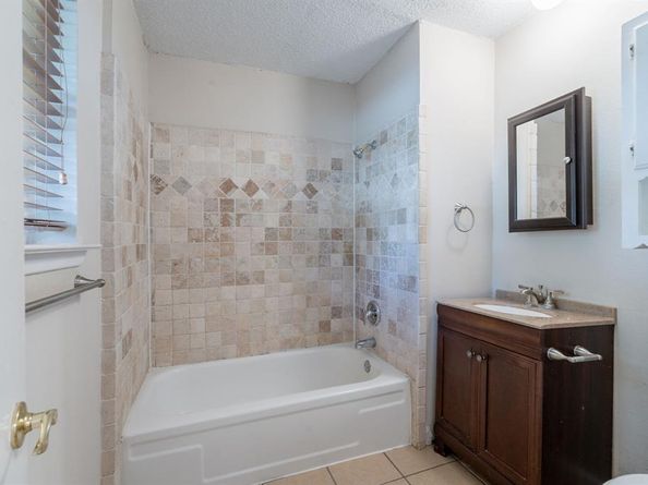 1011  John Reagan Street , Benbrook Texas 76126