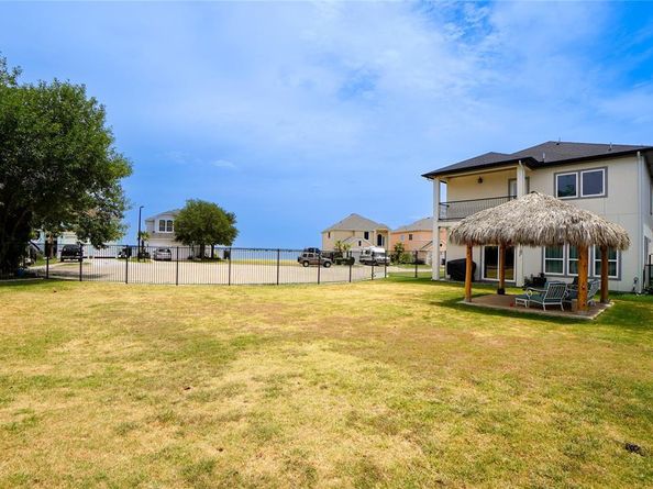 5513  Longcrest Drive , Garland Texas 75043