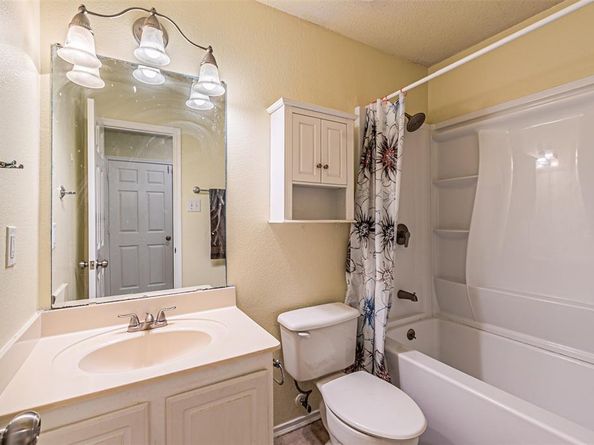 8110  Macgregor Drive , Arlington Texas 76002