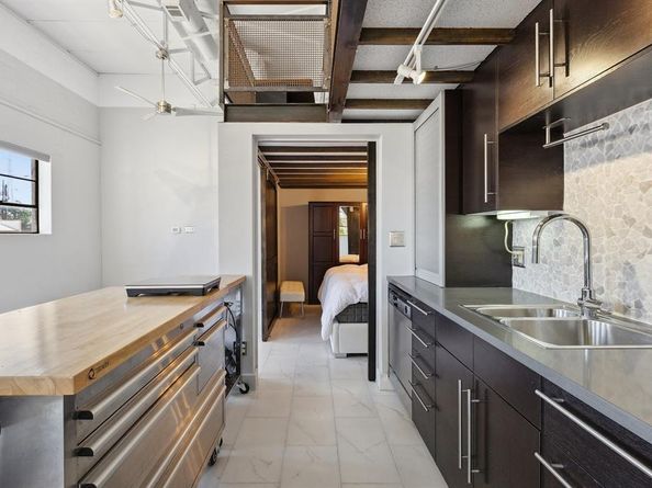 215 N Walton Street  2, Dallas Texas 75226