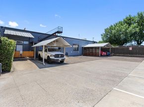 215 N Walton Street  2, Dallas Texas 75226