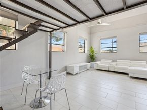 215 N Walton Street  2, Dallas Texas 75226