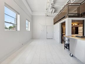 215 N Walton Street  2, Dallas Texas 75226