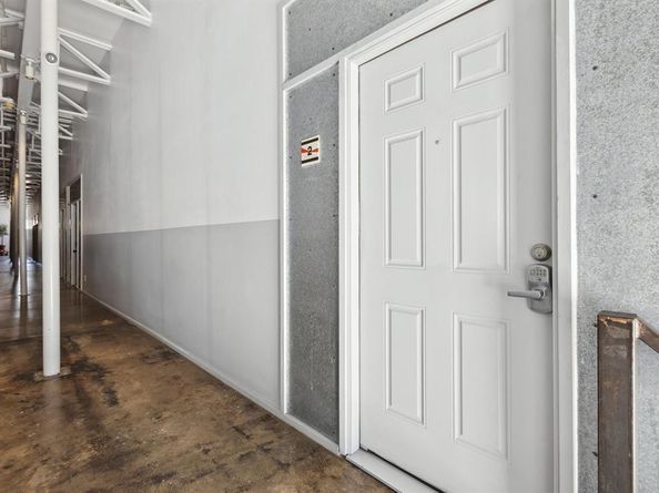 215 N Walton Street  2, Dallas Texas 75226