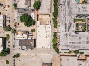 215 N Walton Street  2, Dallas Texas 75226
