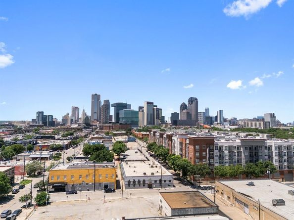 215 N Walton Street  2, Dallas Texas 75226