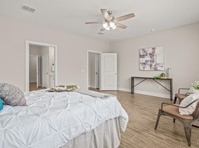 712  Freedom Lane , Little Elm Texas 76227