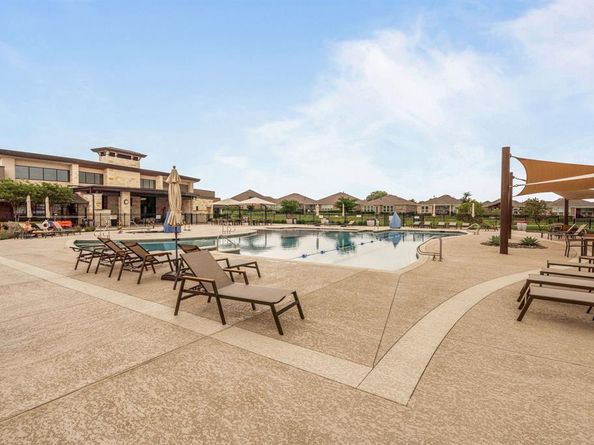 712  Freedom Lane , Little Elm Texas 76227
